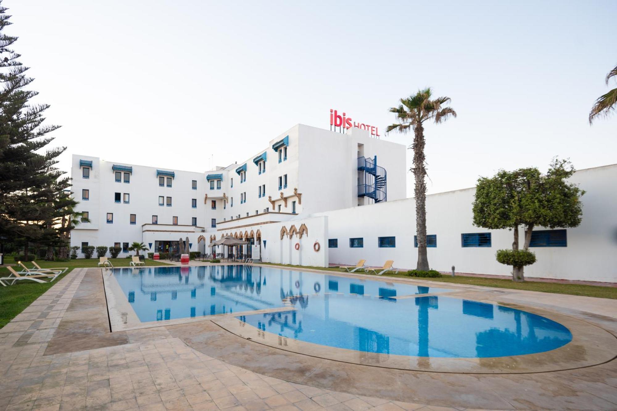 Отель Ibis Эль-Джадида Экстерьер фото