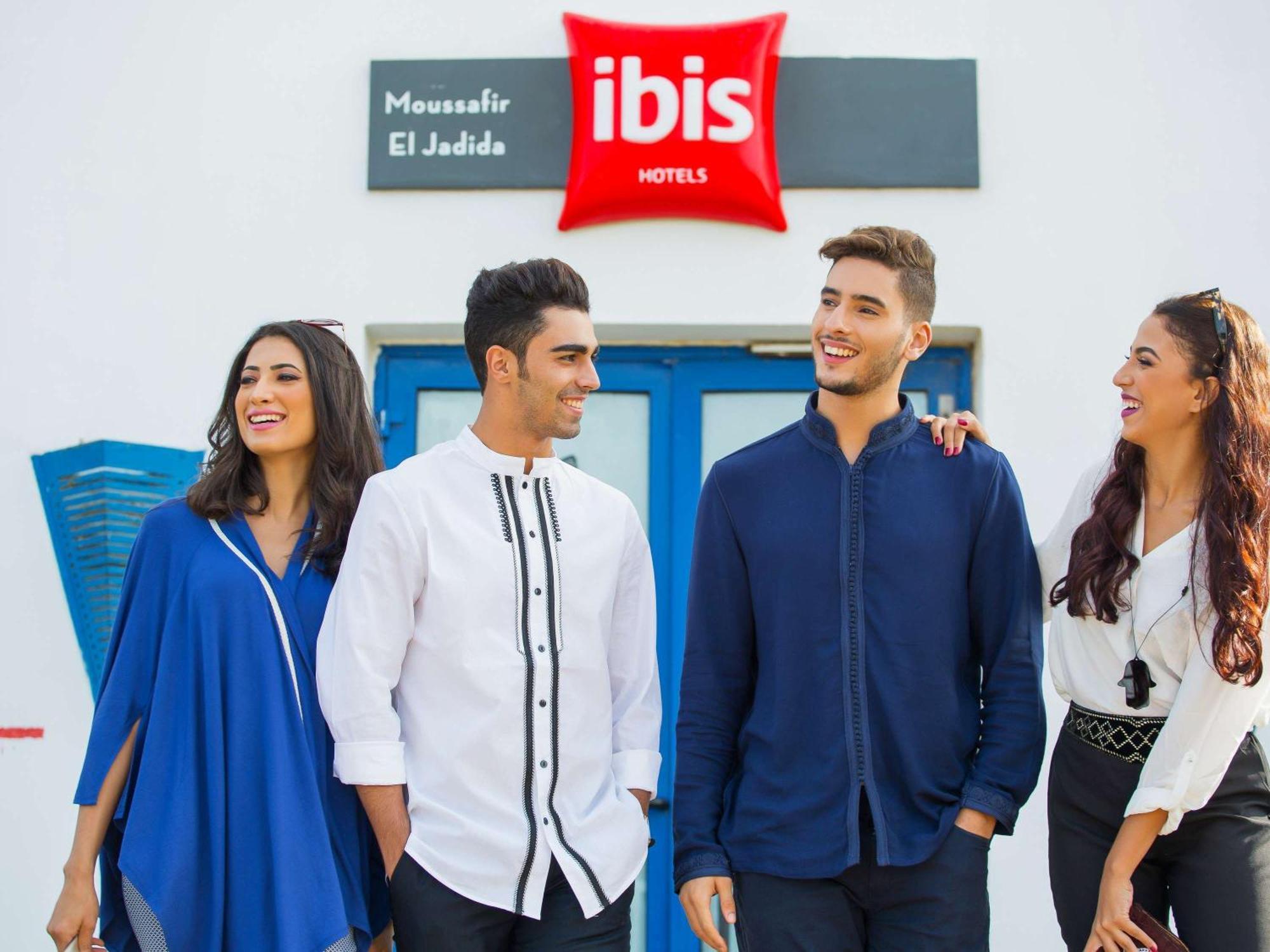 Отель Ibis Эль-Джадида Экстерьер фото
